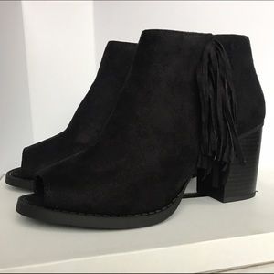Fringe Ankle Booties ⭐️NEW ARRIVAL⭐️